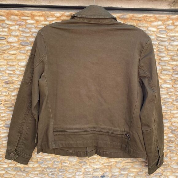 NWOT Cabi Olive Green Evans Jean Like Jacket (4497). Size Small. - Picture 8 of 10